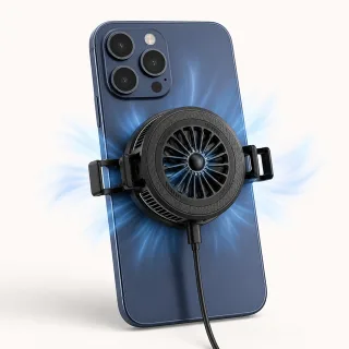 2WAYスマホクーラーで発熱対策をするイメージ